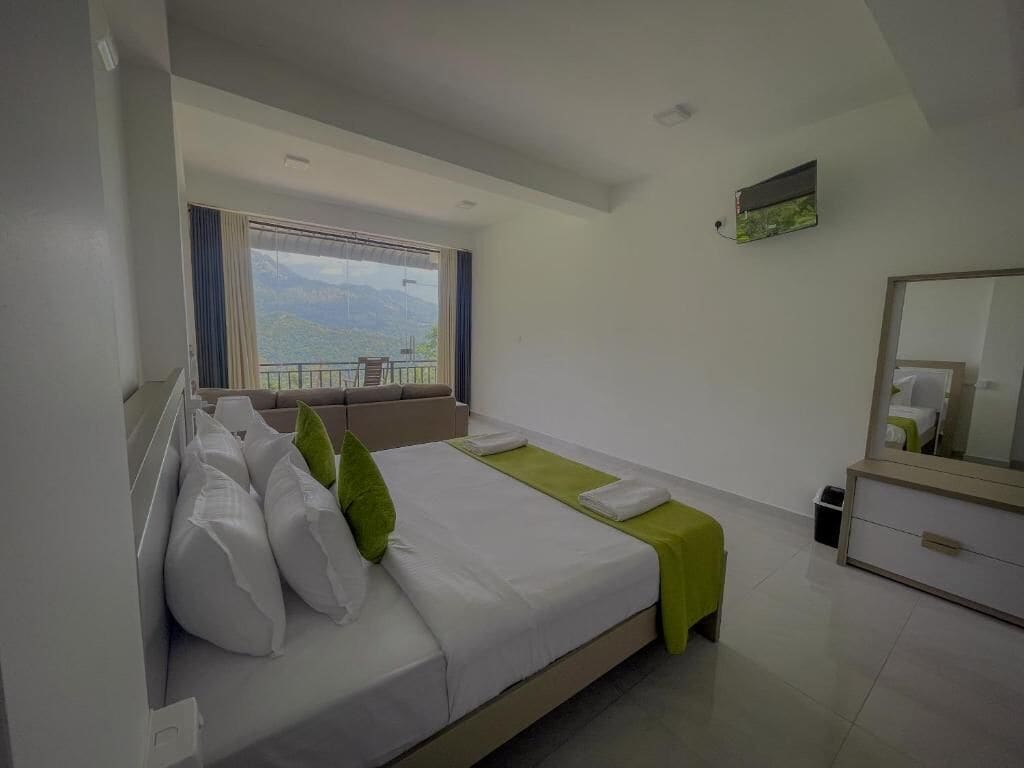 Deluxe Studio, 1 King Bed, Balcony, Mountain View | Desk, laptop workspace, iron/ironing board, free WiFi