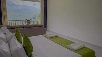 Deluxe Studio, 1 King Bed, Balcony, Mountain View | Desk, laptop workspace, iron/ironing board, free WiFi
