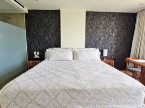 1 slaapkamer, een strijkplank/strijkijzer, wifi, beddengoed
