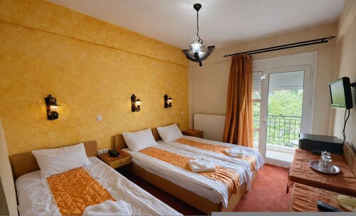 Ducata Hotel - Triple Room With Balcony & Views