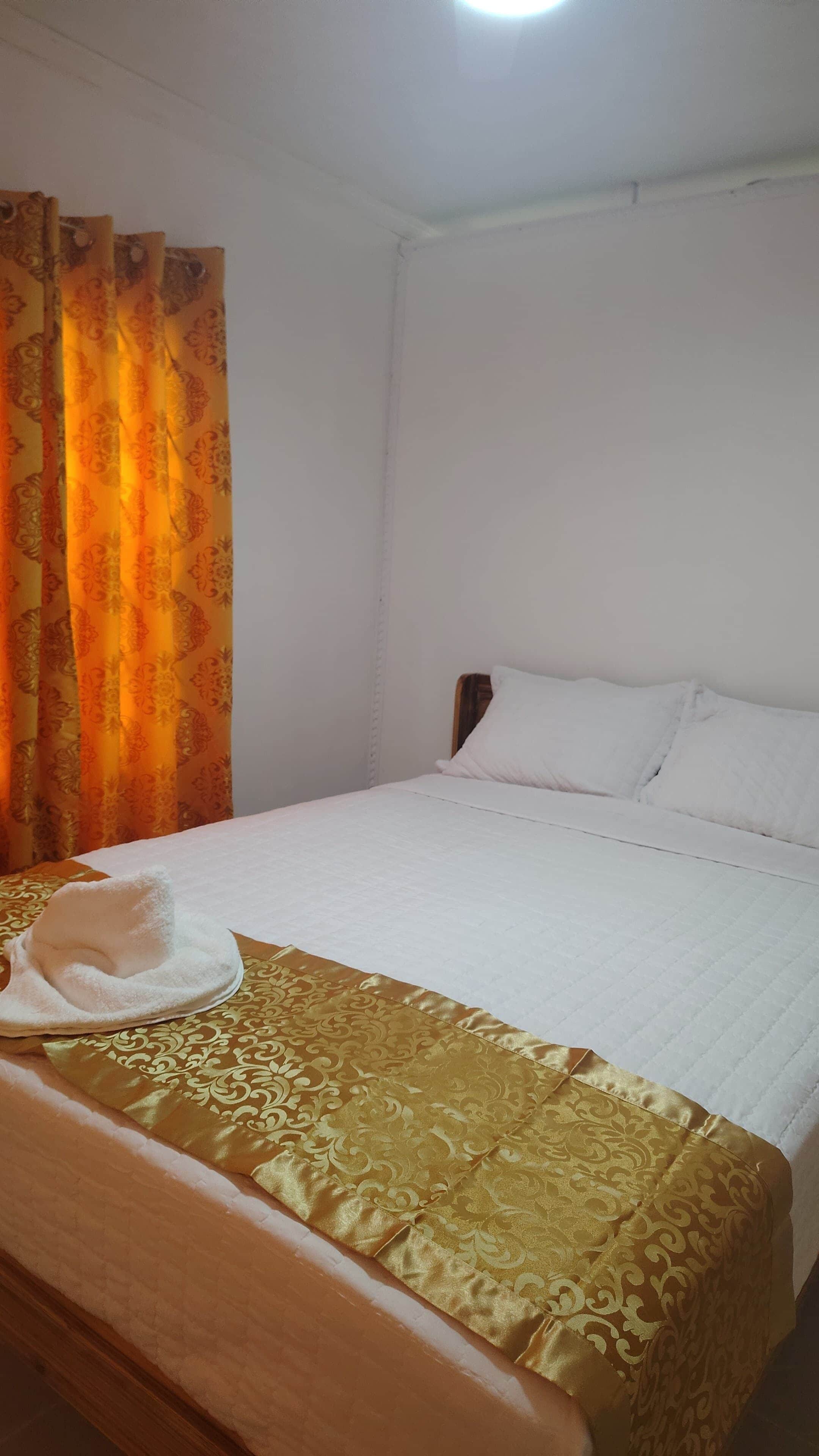 1 chambre, fer et planche à repasser, Wi-Fi, draps fournis
