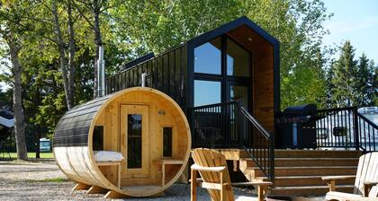 RIVER NORTH - Hard Top Wilderness Retreat With Sauna
