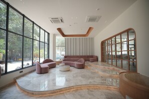 Lobby - Regenta Place Hitech City Hyderabad  (Hyderabad)