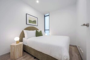 2 bedrooms, iron/ironing board, WiFi, bed sheets - LaneStay - 2BR in Southbank w Large Living and Gym (Southbank)