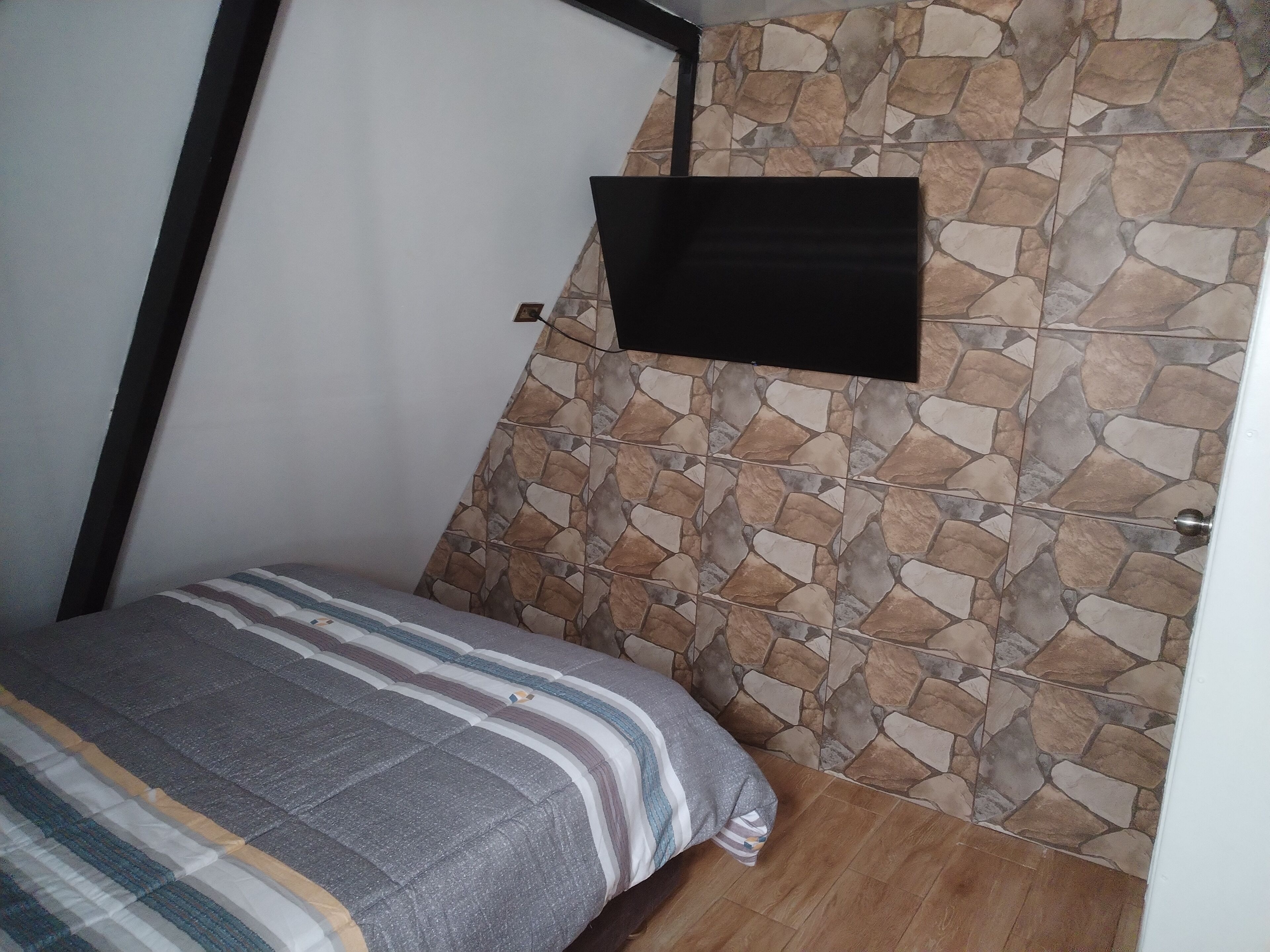 2 habitaciones y wifi 