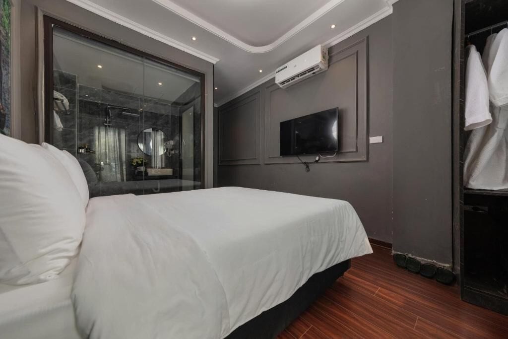 Habitación junior doble, vistas a la ciudad | Caja fuerte y wifi gratis