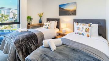 Iron/ironing board, travel cot, WiFi, bed sheets