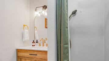 Shower, towels