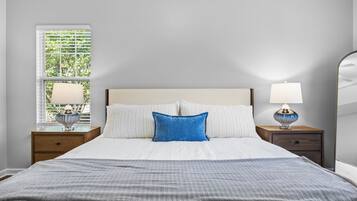 3 bedrooms, iron/ironing board, travel crib, WiFi (free)