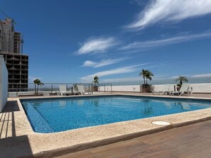 Pool - A una calle de la playa con alberca en roof By GPS (Mazatlán)