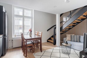 Apartment, 1 Katil Ratu (Queen) dengan Katil Sofa | Pemandangan dari bilik