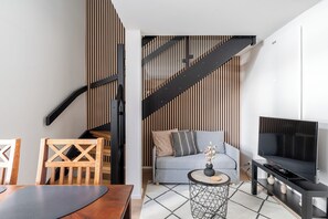 Apartment, 1 Queen Bed with Sofa bed | Interior