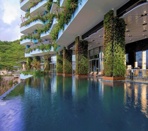Forest Sky Villa - Flamingo Cat Ba