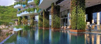 Forest Sky Villa - Flamingo Cat Ba