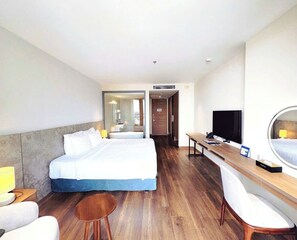 Chambre Premium Double ou avec lits jumeaux, service de ménage, vue partielle sur l'océan