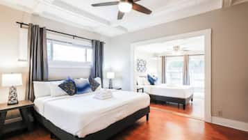 8 habitaciones, escritorio y tabla de planchar con plancha