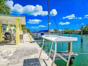 Outdoor dining - Oceanview Retreat w/ Beach Access + Boat Dock (Marathon)