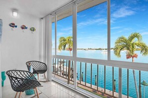 Property grounds - Oceanview Condo w/ Pool + Direct Beach Access (Marathon)