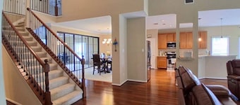 Lake Houston Retreat | Walk to Lake + Golf | 4BR