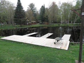 Property grounds - Pet-Friendly, Wonderful Waterfront Family Getaway Cabin with Private Access to Lake Mitchell & Lake Cadillac in Michigan (Cadillac)