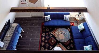 Cozy Lakefront A-Frame Cabin with Dock Access & BBQ Near Lake Cisco, TX