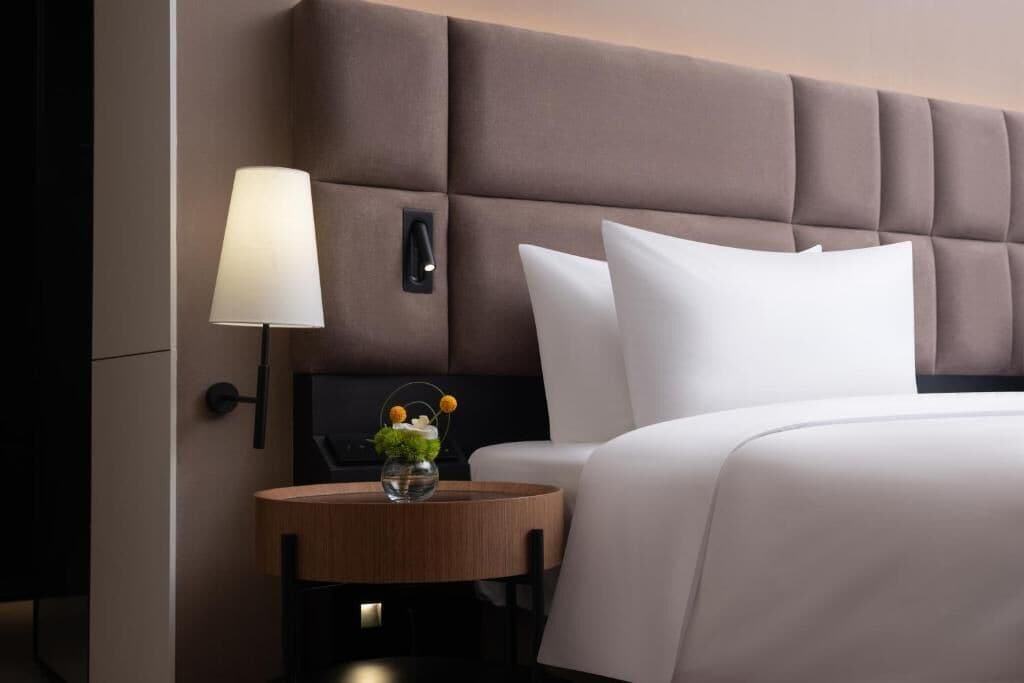Cubrecamas, colchones Select Comfort y minibar con artículos gratuitos 