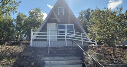Charming Lakeside Cabin with Fire Pit & Private Dock Near Lake Cisco, Cisco, TX