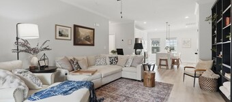 Urban Southern Getaway|Game Room & Golf Range Net