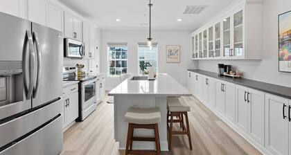 Urban Southern Getaway|Game Room & Golf Range Net