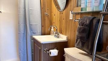Towels, soap, shampoo