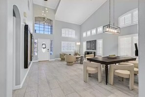 Dining - Stylish Family Getaway | Fully Furnished Home (Las Vegas)