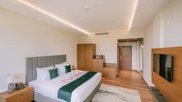 Superior Double Room | In-room safe, iron/ironing board, free WiFi, wheelchair access