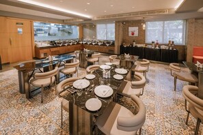 Dining - EVORA RESORT AND SPA (Wayanad)