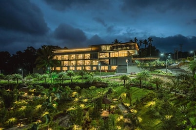 EVORA RESORT AND SPA
