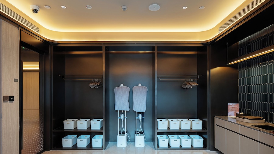Crystal Hotel Shanghai Jinqiao One