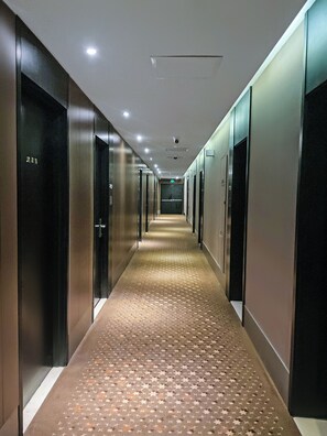 SisÀtilat