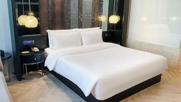 Phòng đôi Superior | Chăn bông, minibar với thức uống miễn phí, két bảo mật tại phòng, bàn