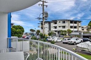 Property grounds - 7 Coral Seas 35-37 Sixth Avenue (Maroochydore)