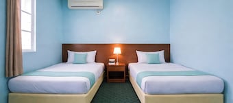 Bangi Lanai Hotel