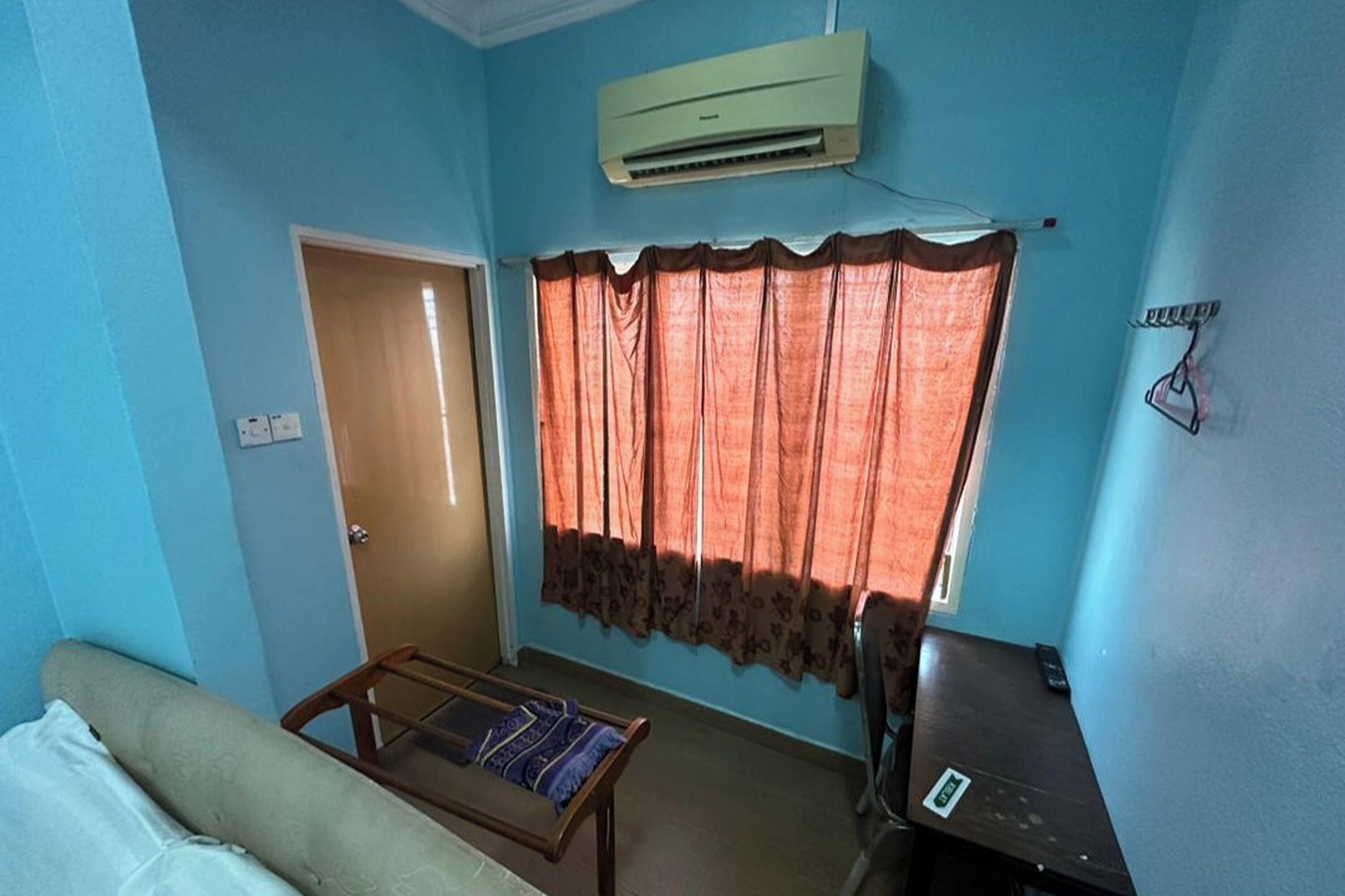 Deluxe Room | Desk, iron/ironing board, free WiFi, bed sheets
