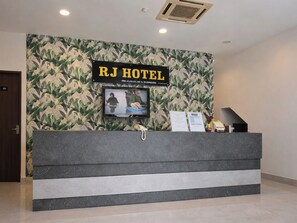 Reception - Rj Hotel By Mr Vj Business (Kuantan)