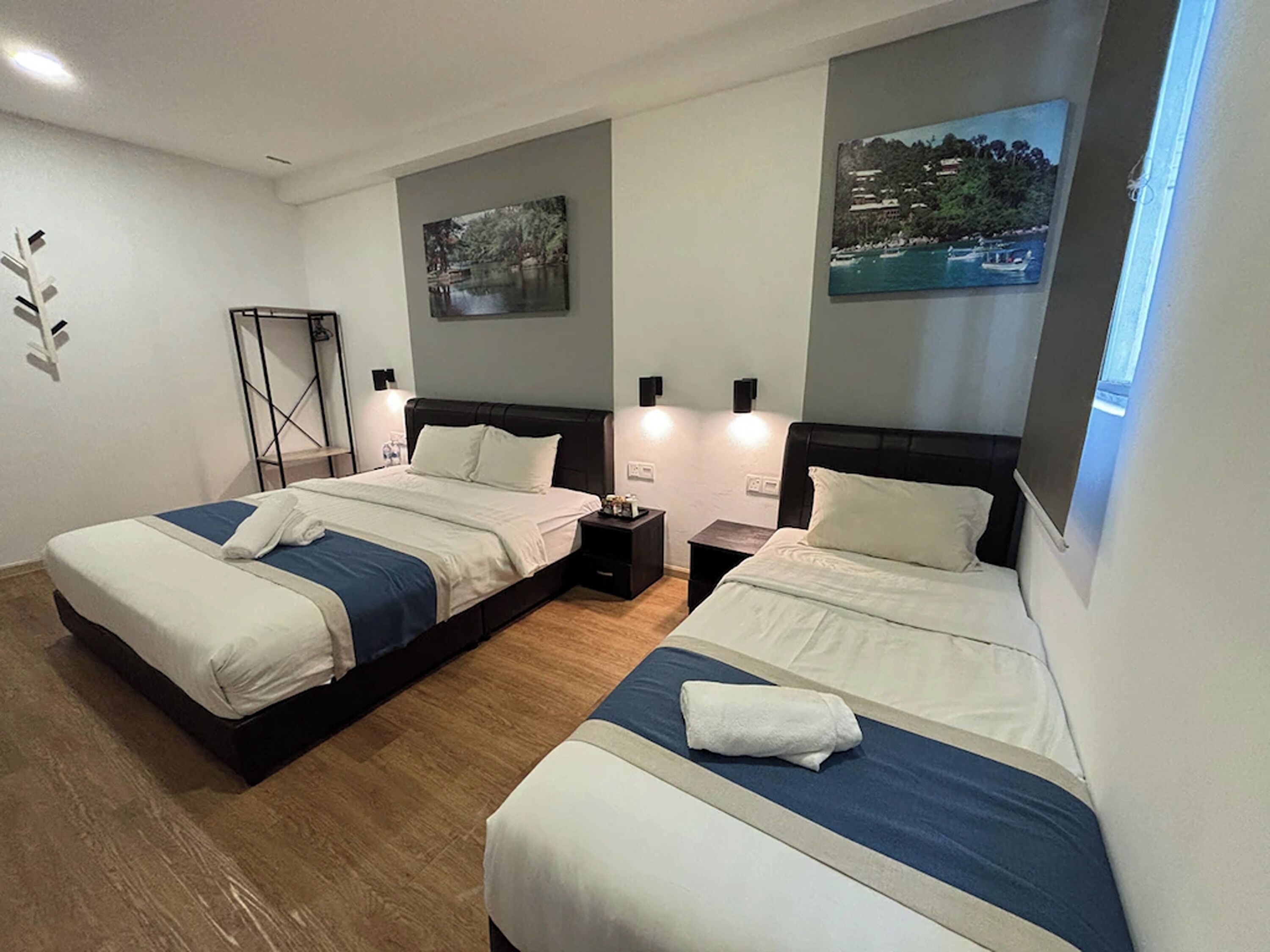 Desk, free WiFi, bed sheets