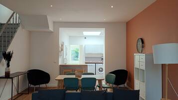 House | 5 bedrooms, Internet