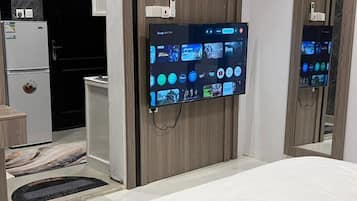Studio | In-room safe, laptop workspace, free WiFi