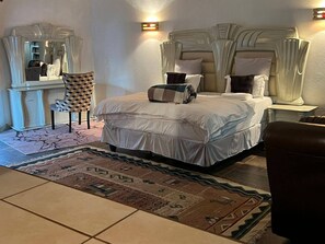 Room - Where Luxury,Tranquility,and Unforgettable Moments Meet in the Heart of RSA (Mokopane)
