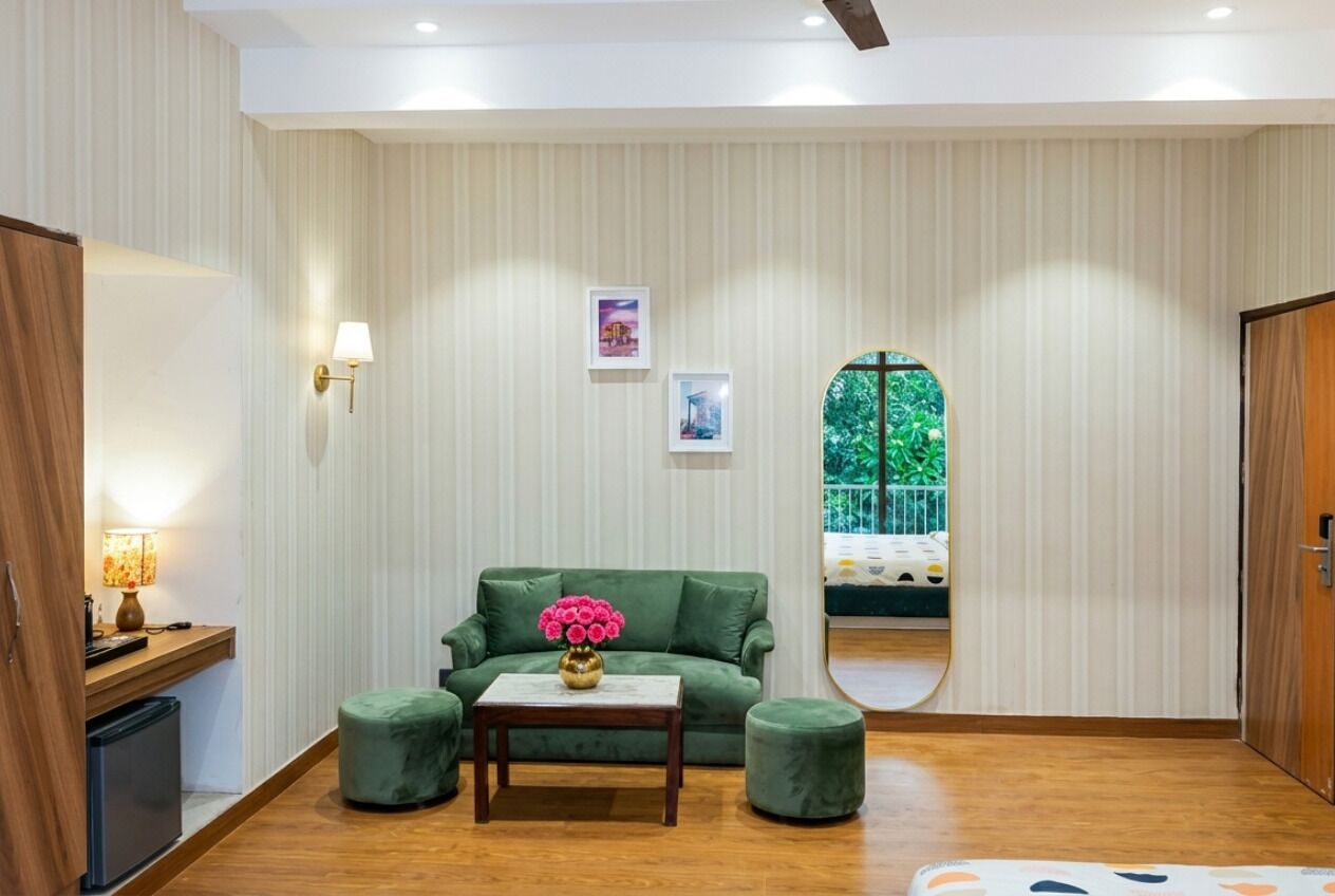 Suite | Iron/ironing board, free WiFi, bed sheets