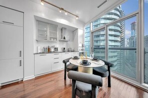 Private kitchen - Harbour Toronto Elite Hotel (Toronto)