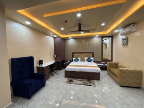 Deluxe Double Room, Balcony, City View - SK TOWER (Nawada)