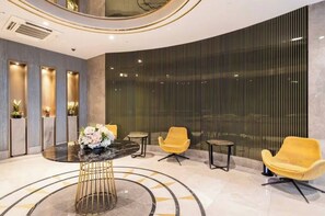 Interior - Modern & Central Apartment in Taksim w Pool, Gym, Balcony (İstanbul)