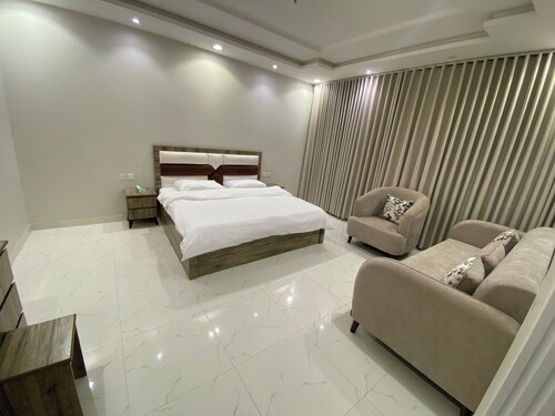 Al Salam Three Bedrooms Hall Kitchen j12